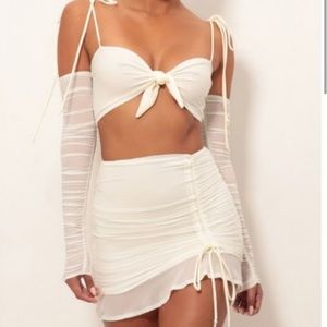 Lucy in the sky white tie front strappy set